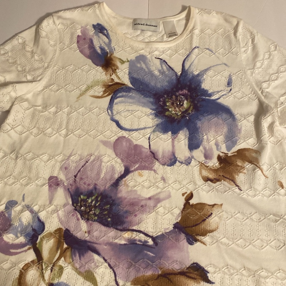 ALFRED DUNNER Floral Short Sleeved Cream Cotton Sweater Art to Wear Flowers L
